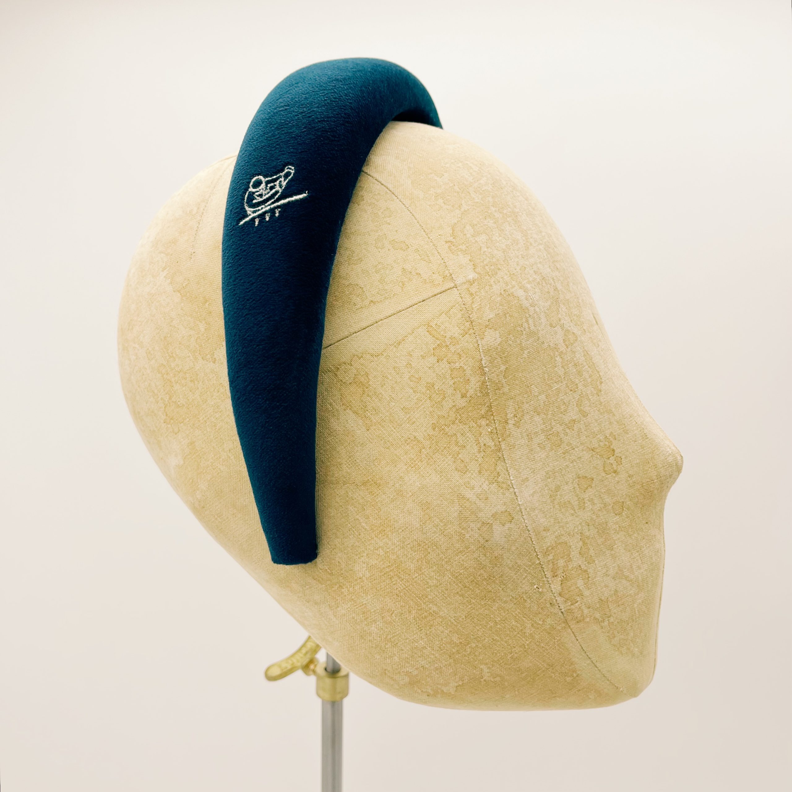 EVELYNE AYMON x CIPRIANI n.4